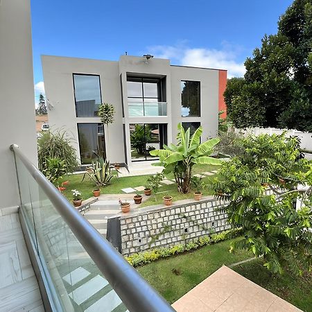 Guest House Nohfy Antananarivo Exterior photo