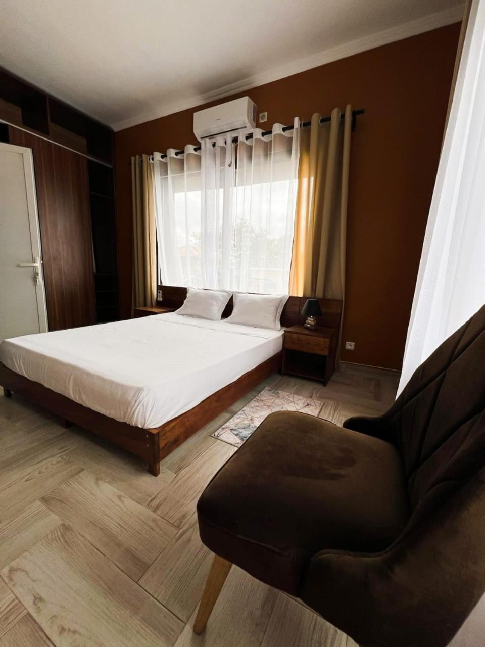 Guest House Nohfy Antananarivo Exterior photo